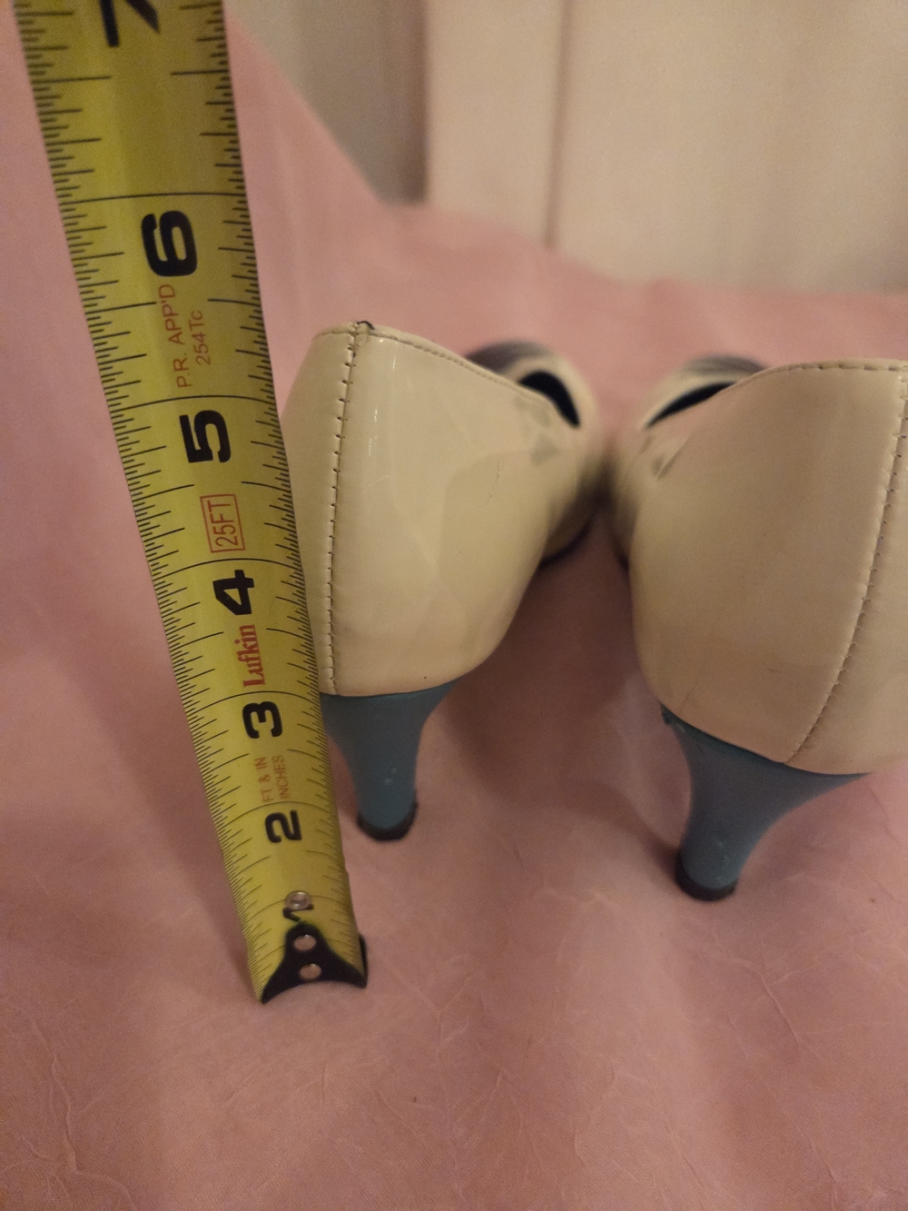 T.U.K Cream Pumps with Peacock Feather Design Vintage Women's Turquoise Heels - Picture 9 of 14